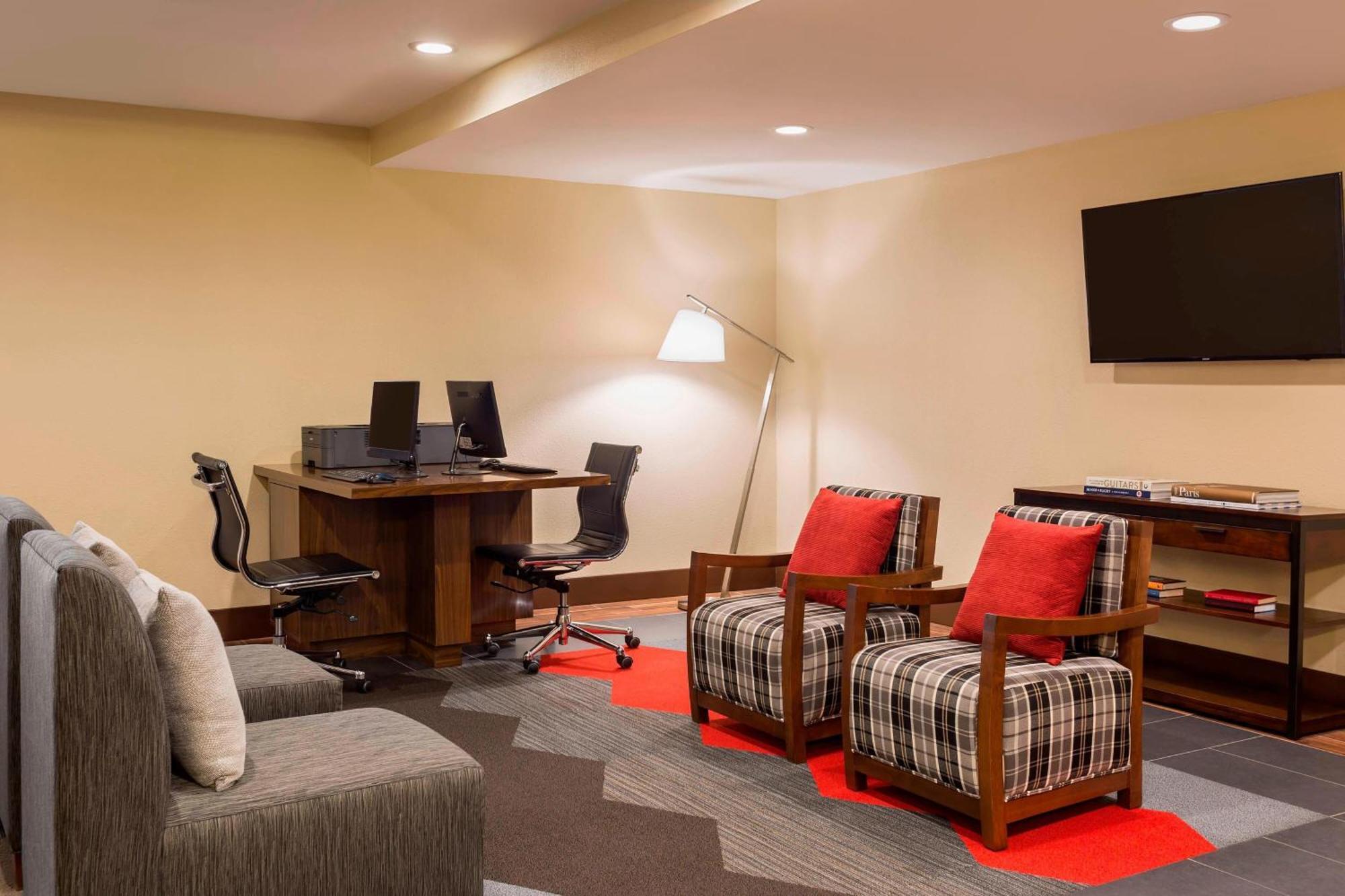 Four Points By Sheraton Milwaukee Airport Exterior photo